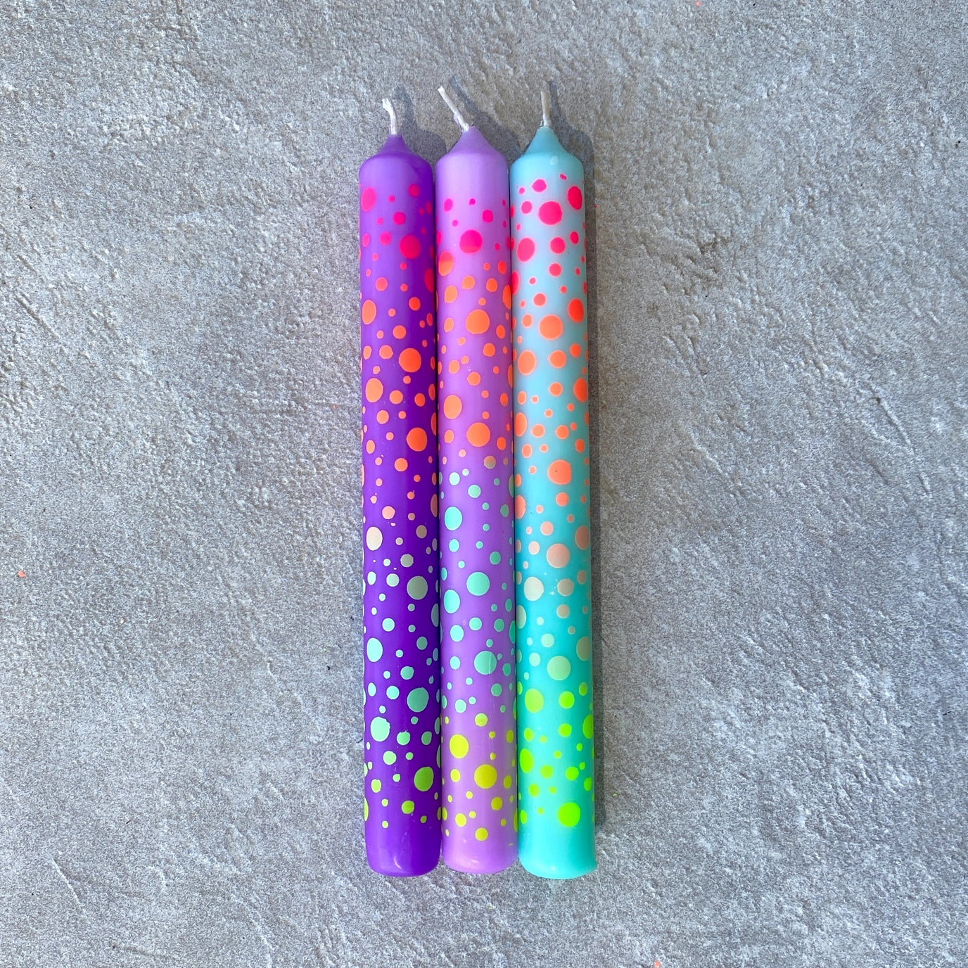 Dip Dye Graphic Lights Candle, Dots