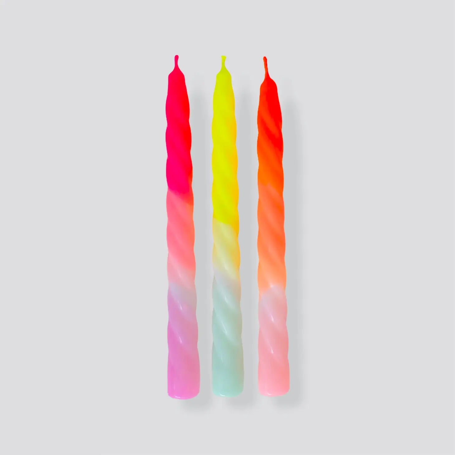 Dip Dye Twisted Candle