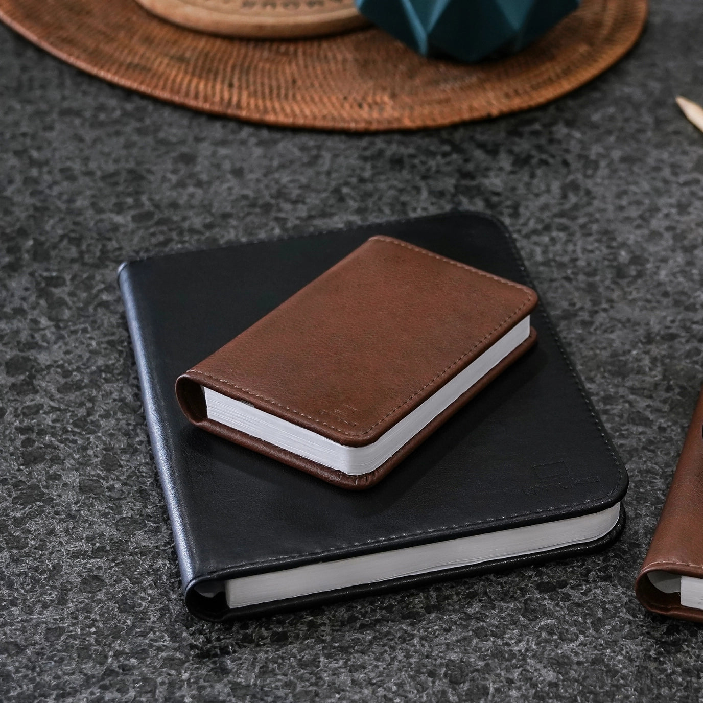 Smart LED Book Light Mini, Leather