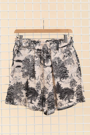 SHORTS WITH ELASTIC PRINT AT THE WAIST