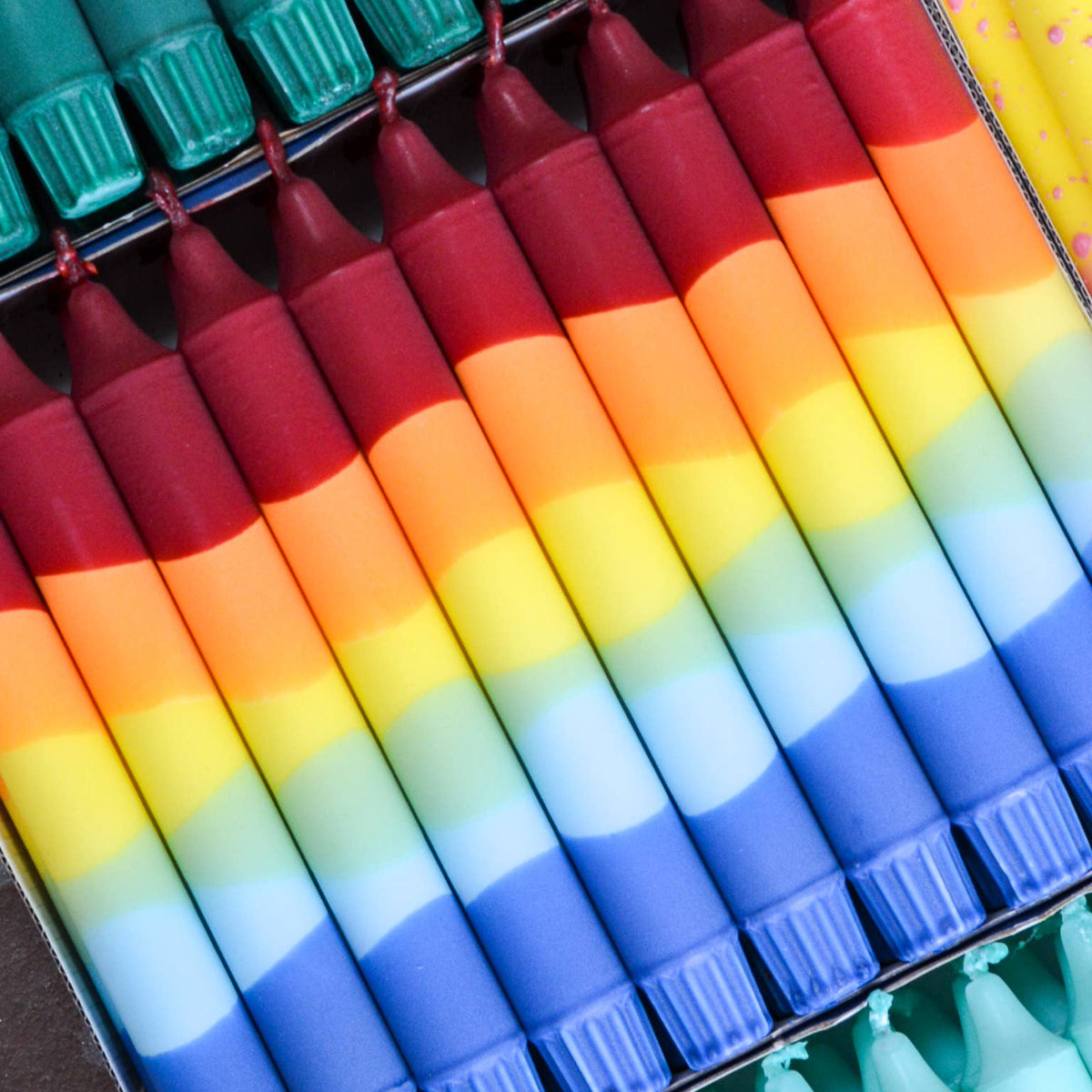 Taper candle, Rainbow Splash