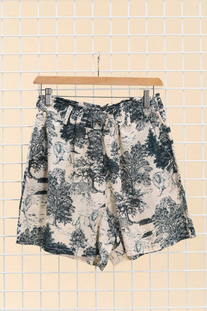 SHORTS WITH ELASTIC PRINT AT THE WAIST