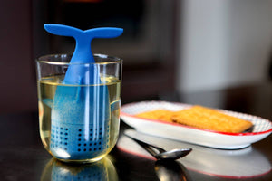 Cookut - Moby - whale tea infuser