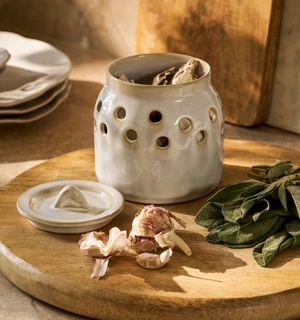 Ceramic Garlic Pot