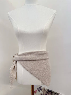 Eco cashmere ZO-MA Knitted Triangle Scarf - Camel
