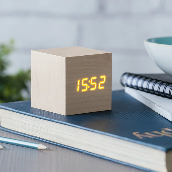 Cube Click Clock Maple - CHALK & EASEL