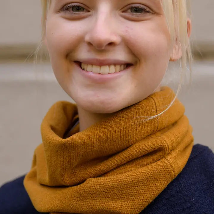 Danebest Friend Merino Neckwarmer Ochre