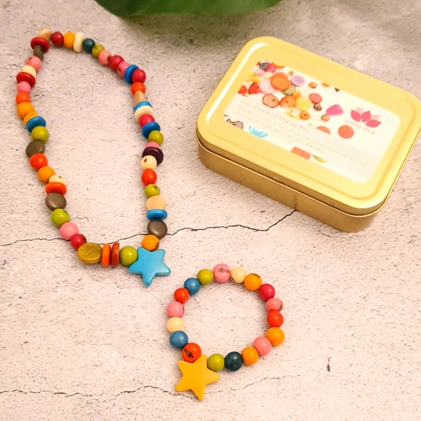 Kids Eco Jewellery Making Kit CHALK EASEL
